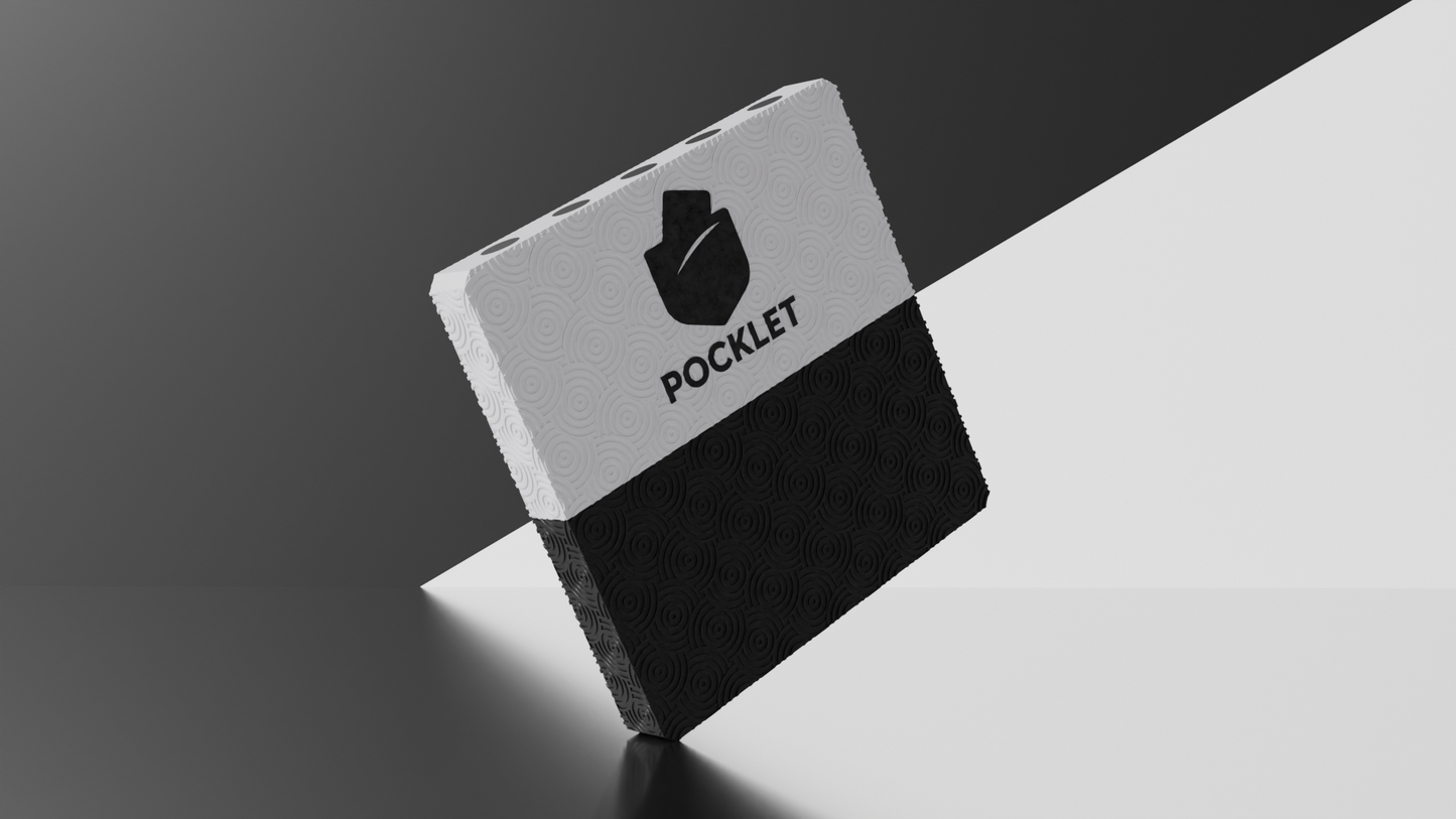 Pocklet Chess - Classic Black & White